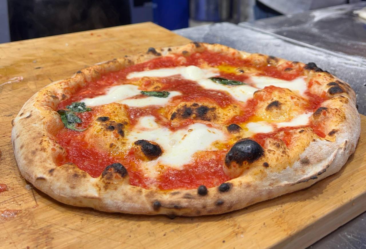 Mani in Pasta: Pizza